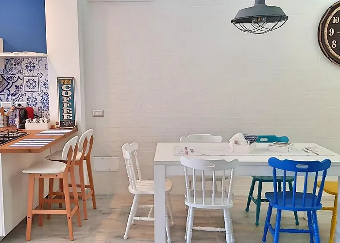 Bed and Breakfast #Zonaporto Napoli